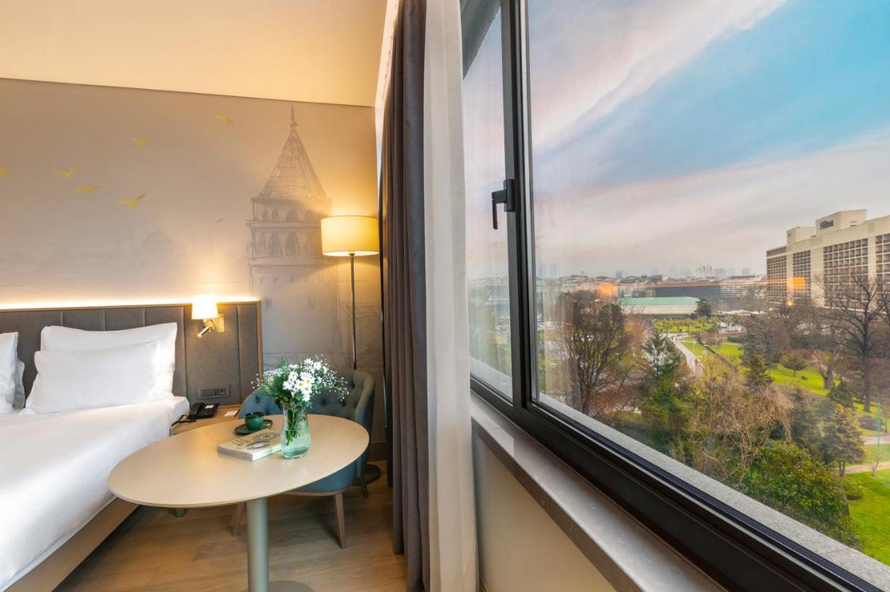 Radisson Hotel Istanbul Harbiye Екстер'єр фото