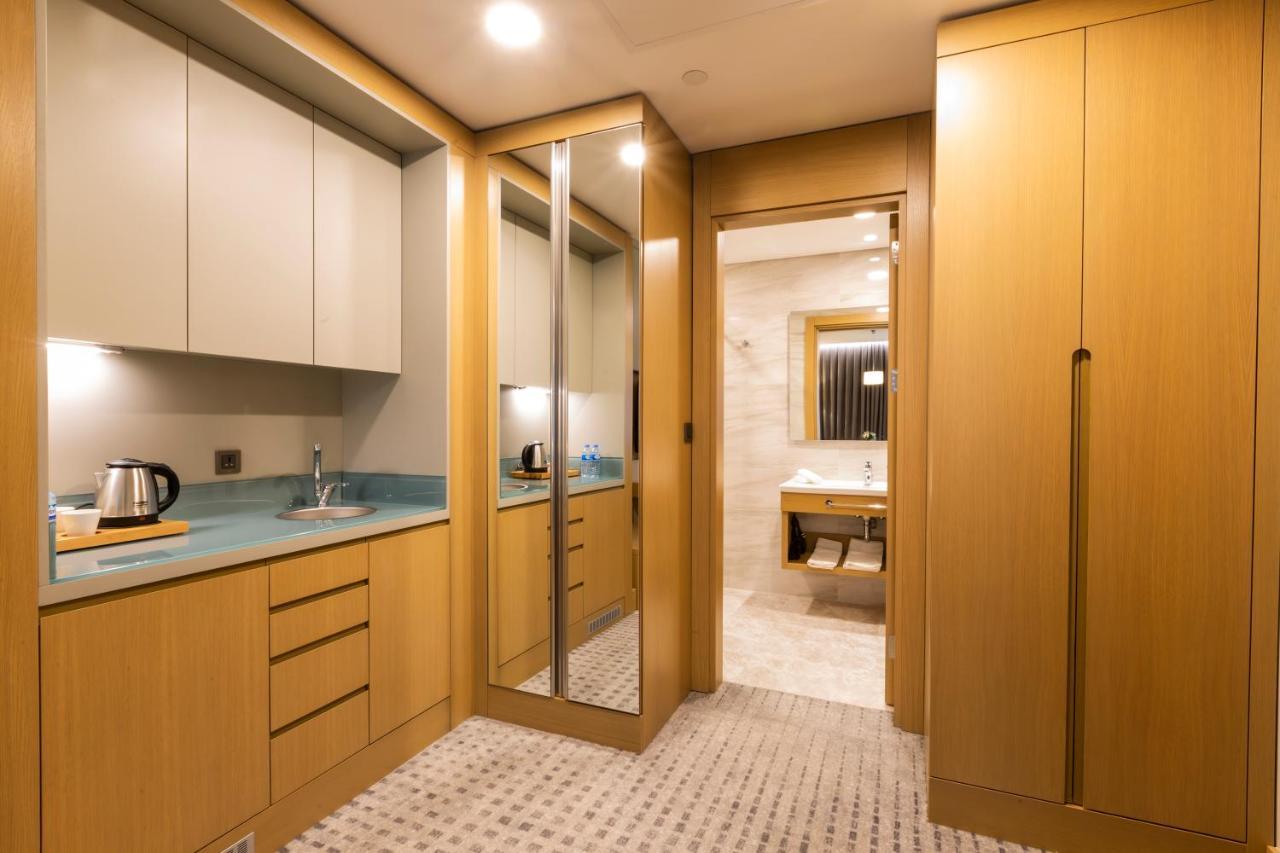 Radisson Hotel Istanbul Harbiye Екстер'єр фото